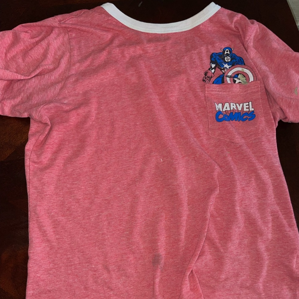 tee shirt